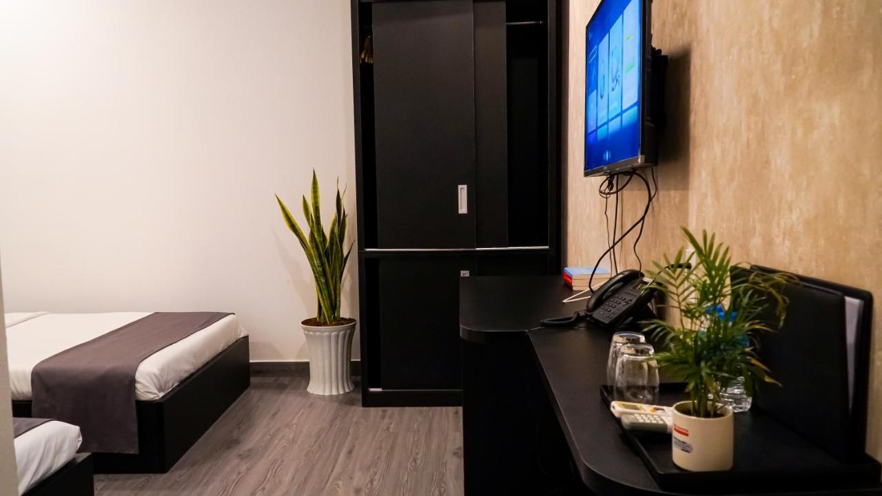 Bros Hotel Bandar Ho Chi Minh Luaran gambar
