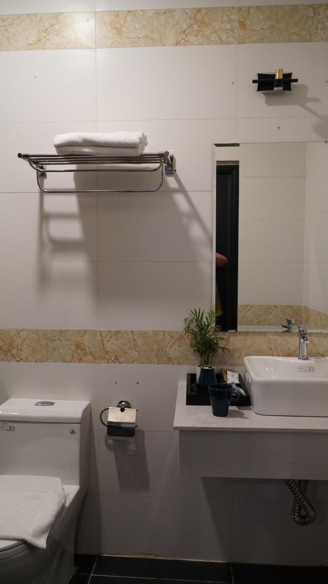 Bros Hotel Bandar Ho Chi Minh Luaran gambar